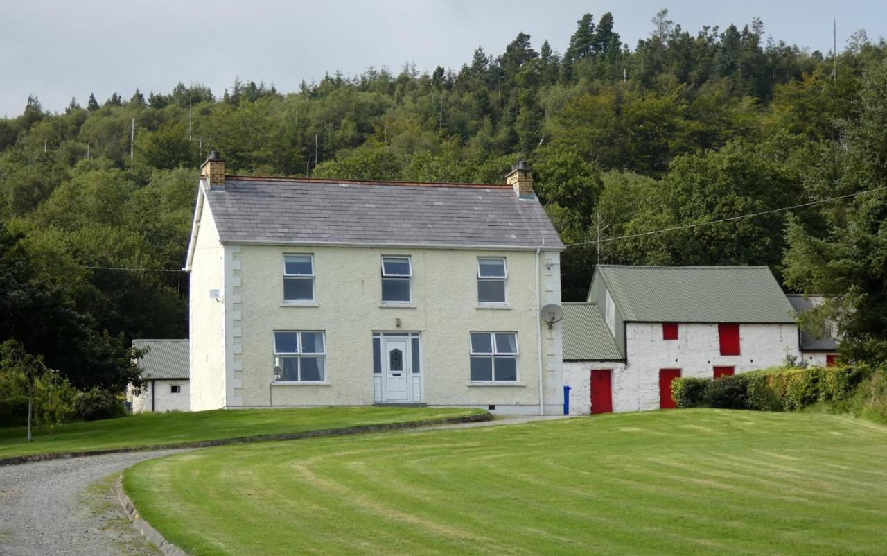 Alcorn'S Farmhouse Rathmullan Exterior photo